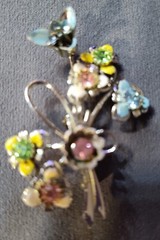 Vintage Beautiful Flower Rhinestone Brooch Pink White Blue Yellow Green Special