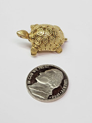 THE CUTEST Detailed 19k Gold 29x19mm Ruby Eyes Tortoise Turtle Pin Brooch