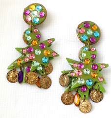 Vintage Green Resin Metal Christmas Tree Colorful Clip-On Dangle Earrings 4″