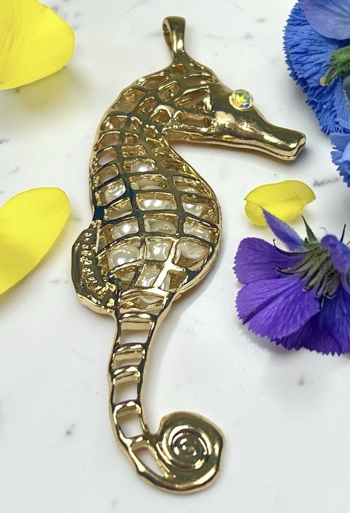 Vtg Large Gold Tone Seahorse Pendant Faux Pearl Filled Iridescent Rhinestone Eye