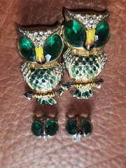 Vintage Coro Green Glass & Enamel Duette Owl Pin With Earrings