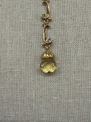 Vintage Avon Extraordinary Briolette Vine Gold Tone Tear Drop Y Dangle Necklace