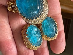 Nettie Rosenstein Carved Glass Fob Necklace earring Demi Paru Gold Tone