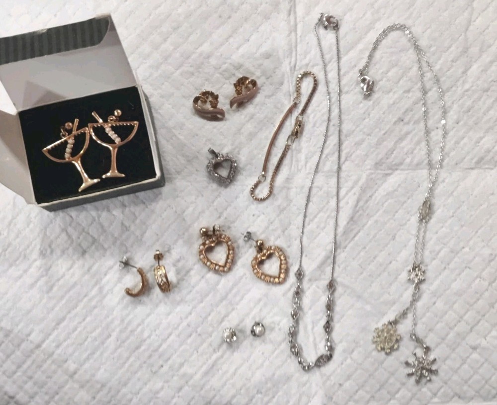9 Piece Avon Jewelry Lot – Vintage