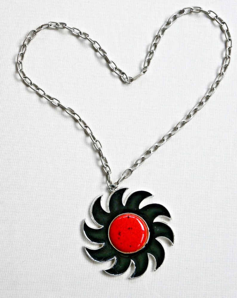 Vintage Celebrity New York Black Enamel Red Sun Pendant Necklace Signed