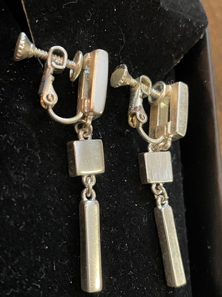 Napier Screwback Earrings Vintage Chunky Drop Dangles Silver Plated Metal 1.5″