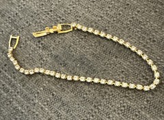 Vintage Faux Gold Bracelet w/Faux Diamonds costume jewelry 7 inches