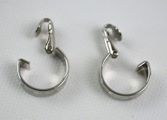 Vintage Silver Tone Clip On Hoop Earrings with Hearts .75″
