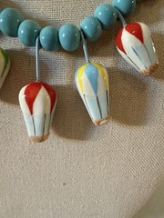 Flying Colors Ceramic Hot Air Balloon Necklace Vintage Hand-Painted 16″ Rare!