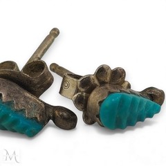 Vintage 925 Silver Turquoise Carved Stone Stud Earrings 6g Classic Everyday