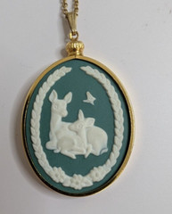 Vintage Franklin Porcelain 1981 Mother’s Day Cameo Pendant Doe and Fawn MIB