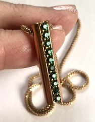 VTG 70s 80s Modernist Copper Colored Green Crystal Pretty Necklace Disco Era