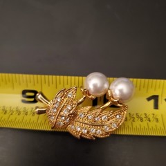 Vintage Goldtone Pin Faux Pearl and Rhinestone Leaf Shape Brooch 1 1/2 inch EUC