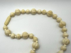 Vintage Antique Bovine Bone Beads Hand Carved Beaded Barrel Closure Necklace 31”