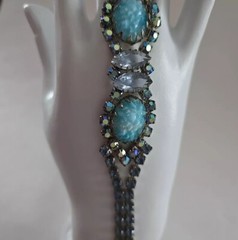 1950s Aurora Borealis AB Rhinestone & Blue Molded Glass Bracelet 7.25″