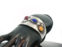 Vintage Boho Silver Tone Cuff Bracelet – Colorful Cabochon Stones