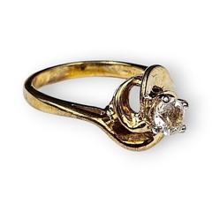 Solitaire White CZ Bypass Ring High Profile Gold Filled Pinwheel Vintage 7.75