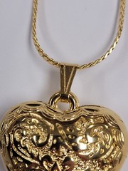 Ornate Heart Pendant 22″ Goldtone Necklace Wheat Style Chain Costume Fashion