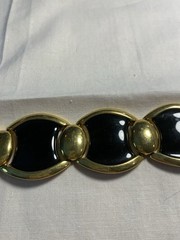Vintage Signed Napier Black Enamel & Gold Tone Chunky Link Vintage Bracelet 8″