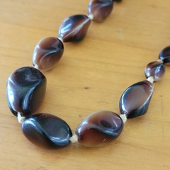 Vintage 1960s Banded Agate Sardonyx Bead Necklace Knotted 18in 28g