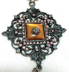 Women’s Vintage Style Pearl Necklace Ornate Square Rhinestone Pendant Pink White