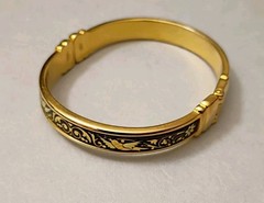 Vintage Damascene Bird Spring Hinged Bracelet Ornate Gold Tone & Black 6-3/4″