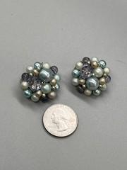 Vtg Multi color blue & white Beaded cluster Clip-on Earrings 1.12″ Japan