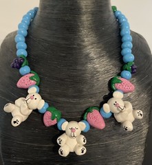 Flying Colors – Necklace – Rare – Ceramic 21” White Teddy Bears