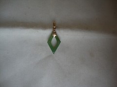 VTG 1970s HANDMADE GREEN JADE FENG SHUI DIAMOND YELLOW GOLD FILLED CHARM/PENDANT