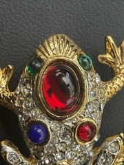 Vintage 80s Cabochon Gripoix Glass & Crystal Pavé Frog Brooch By Sphinx