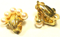 LOVELY! VINTAGE! 14K SOLID YELLOW GOLD PEARL EARRINGS. 6.35 GRAM.
