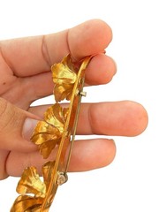 Vintage Gold Tone Floral Bar Brooch | Textured Flower Pin | Botanical Jewelry |