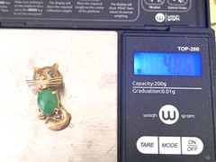 1950’S VINTAGE 14K GOLD CAT PIN PENDANT GREEN STONE