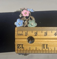 Vintage Floral Flowers Bracelet Gold Tone Enamel Rhinestone Fold Over Clasp 6.5″
