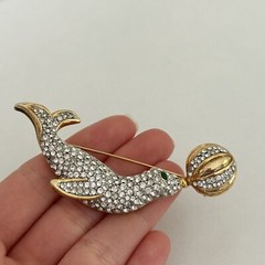 Vintage Clear Rhinestone Green Eyed Seal With Ball Gold Tone Animal Brooch Pin
