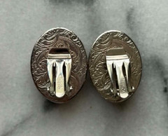 Judy Lee Mother of Pearl Iridescent Oval Silver Tone Clip On Earrings Vintage