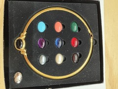 Vintage Joan Rivers Gold Omega 11 Color Interchangeable Cabochon Necklace In Box