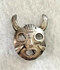 Vintage Sterling Silver Tribal Horned Diety Mask Brooch (111 – 2652)