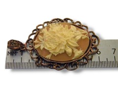 pendant necklace vintage
