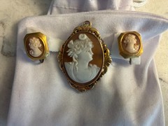 Art Deco Cameo screwback earrings and Brooch set in 10k gold.