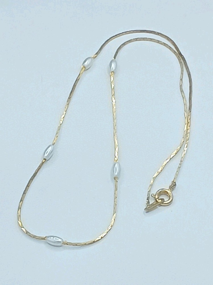 Vintage Gold Plated Box Chain 23K Faux Pearl Station Classic Petite 15.5″