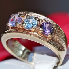 10k yellow gold 0.70ct lab-created multi gemstone size 5.5 mother’s ring 4.36gr