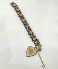 Vintage Gold Tone Chunky Heart Link Bracelet Textured Fold Over Clasp Charm 6.75