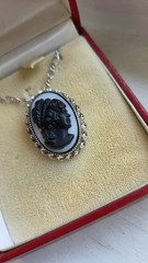 Vintage Celebrity 12k GF MOP Cameo Necklace NOSVintage Sorrento Sterling