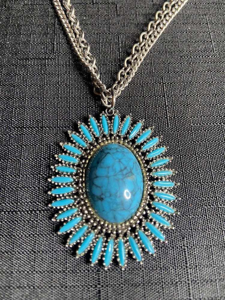 Vintage Signed Celebrity Silver Tone Faux Turquoise Starburst Pendant Necklace