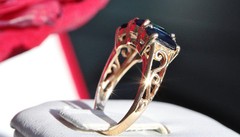 14k yellow gold size 5 ring 2.50ct natural Ceylon treated sapphire 3 stone 2.8g