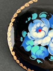 Vintage Wood Hand Paint Russian Lacquer Blue Green Floral Flower 2″ Brooch Pin