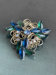 Vintage unsigned green blue rhinestone filigree brooch- Juliana style