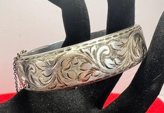 Vintage British English JS 925 Sterling SILVER Hand Chased Bangle Bracelet 7″