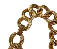 Avon Textured Goldtone Double Curb Textured Link Bracelet Signed Vintage
